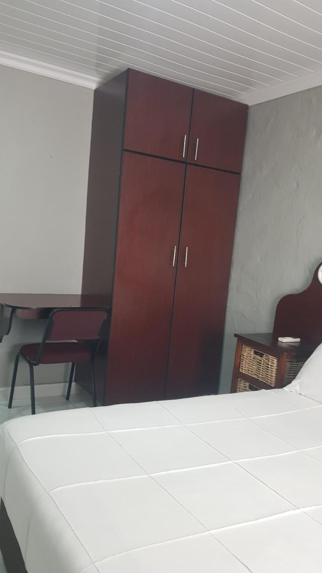 Uitenhage 彩虹旅馆酒店 外观 照片